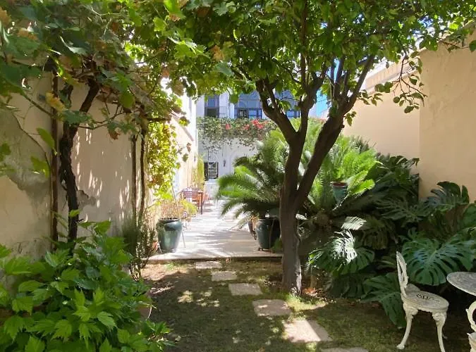 לינה וארוחת בוקר Casa Palacio Anima חרז